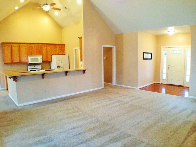 Building Photo - 2471 Skeetertown Rd