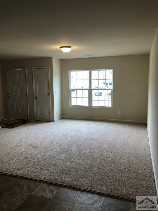 Foto del edificio - 413 O'Conner Blvd