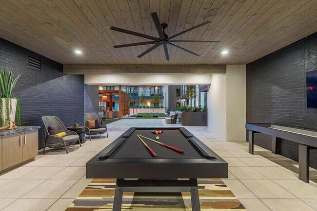 Foto del edificio - 500 Energy Wy