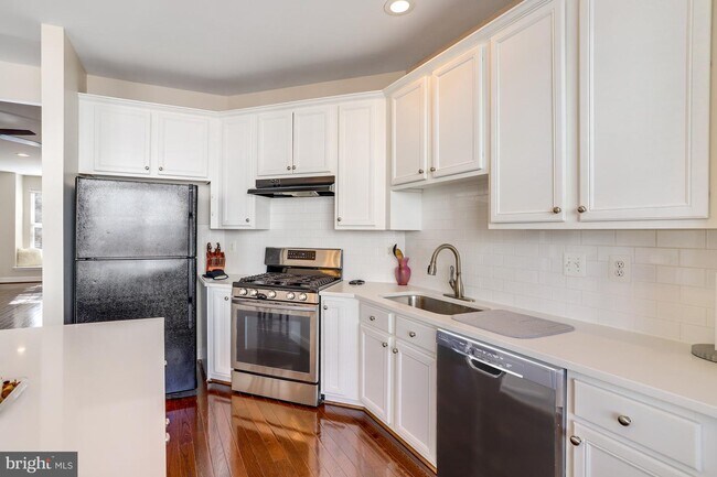 Foto del edificio - 2342 Huntington Station Ct