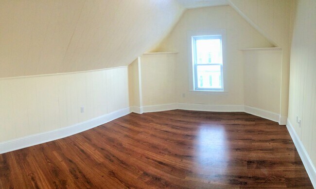 Bedroom 1 - 77 Gershom Ave