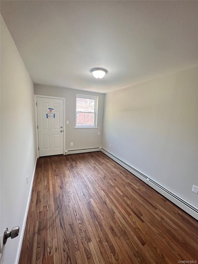 Foto del edificio - 609 E 96th St