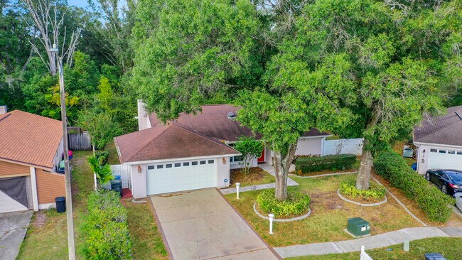 Building Photo - 17823 Cranbrook Dr