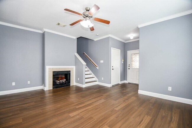 Foto del edificio - 13047 Lawsons Creek Ln