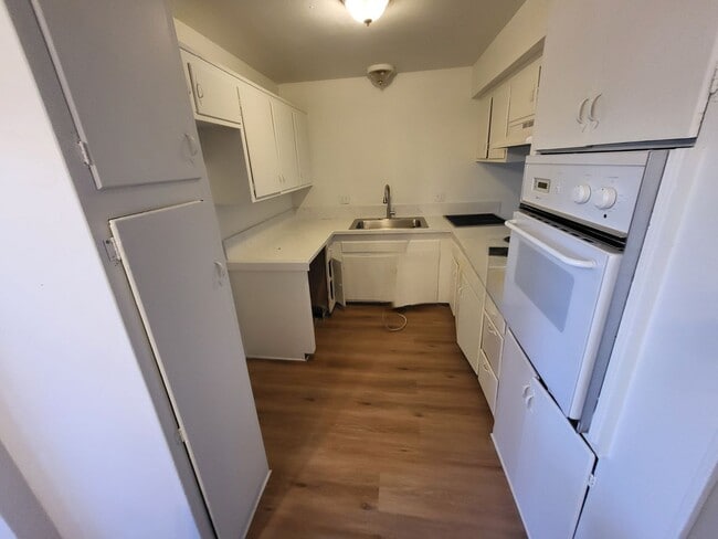 Building Photo - 3351 E Andy St