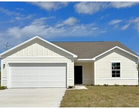 Building Photo - 12 Rolling Fern Dr