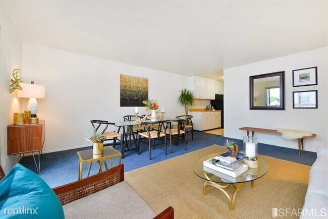 Building Photo - 1 br, 1 bath Condo - 5 Galilee Ln 6 Unit 6