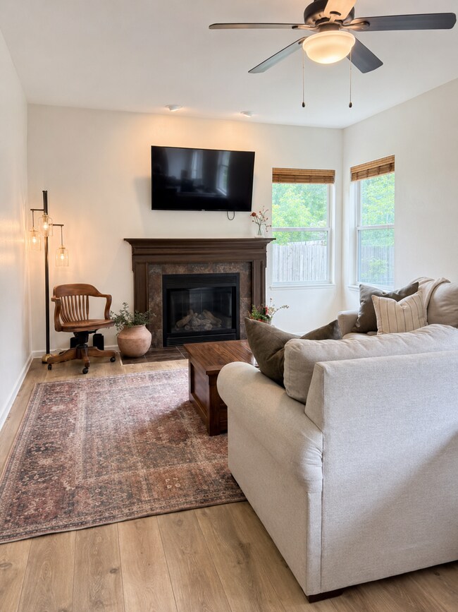 Building Photo - 512 Devon Croft