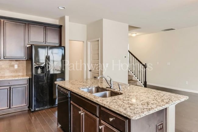 Building Photo - 1610 Potomac Ct