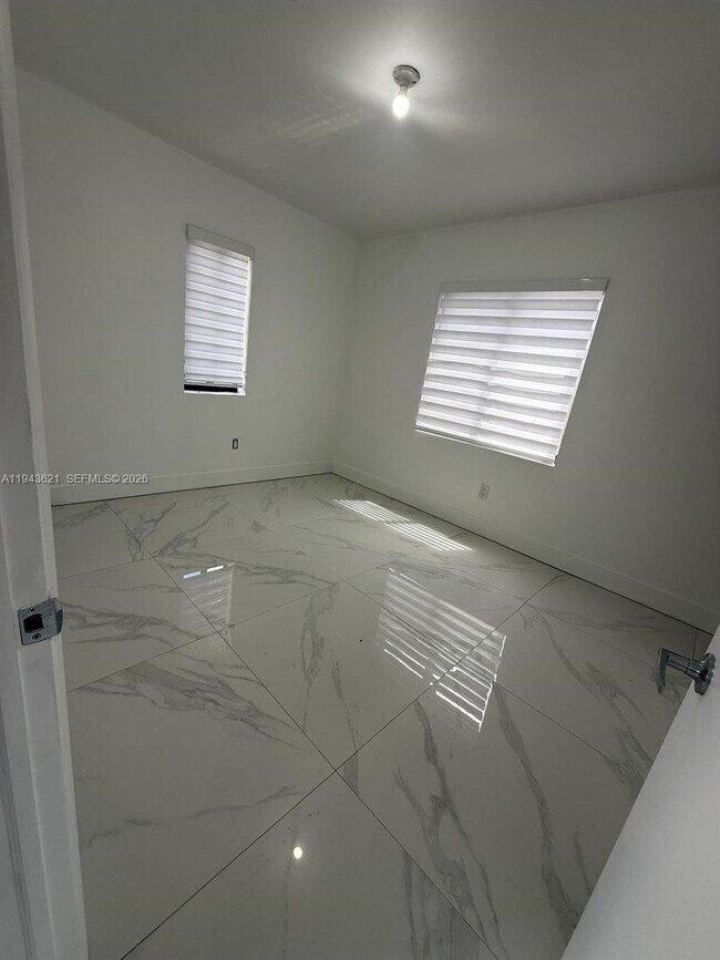 Foto del edificio - 1970 NW 47th Terrace