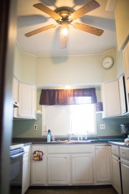 Building Photo - 526 N Main St Apt A