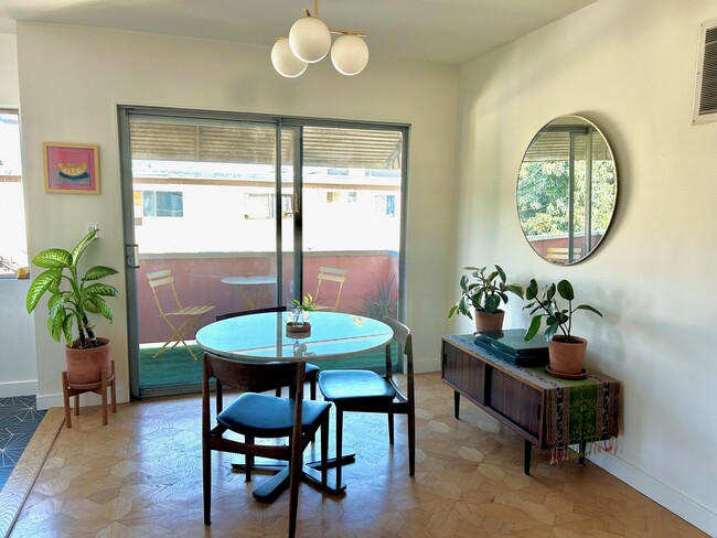 Dining Room - 1046 N Normandie Ave