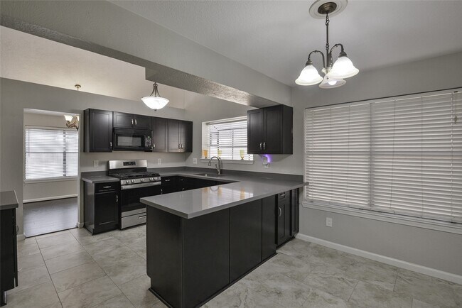 Foto del edificio - 3318 Golden Willow Dr