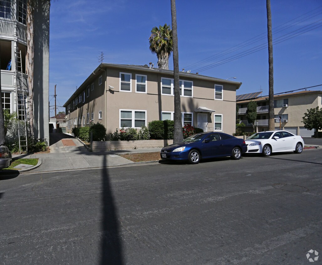 Building Photo - 501 S Gramercy Pl