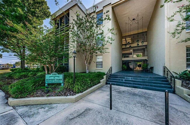 Foto del edificio - 2302 S Manhattan Ave