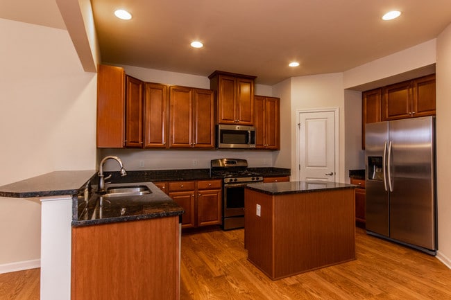 Building Photo - 15 Bauder Ct