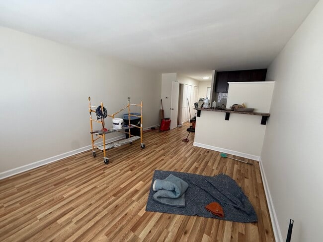 Building Photo - 1039 College Ave