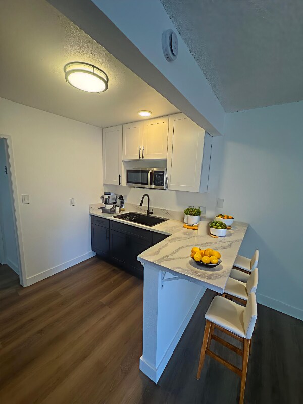 Building Photo - 9361 Cellini Ave