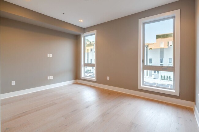 Foto del edificio - Queen Village Townhome