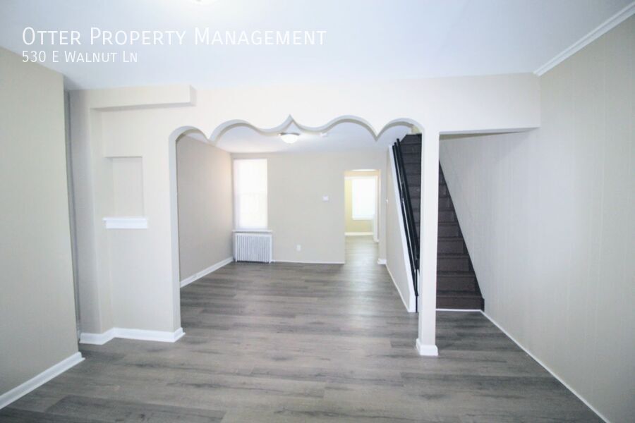 Foto principal - 530 E Walnut Ln