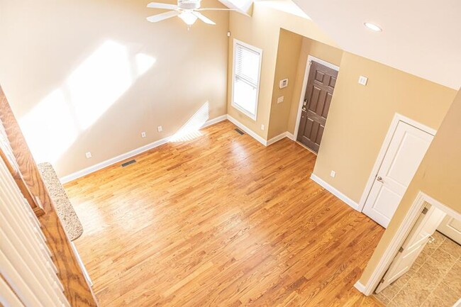 Foto del edificio - 113 Cypress Cir