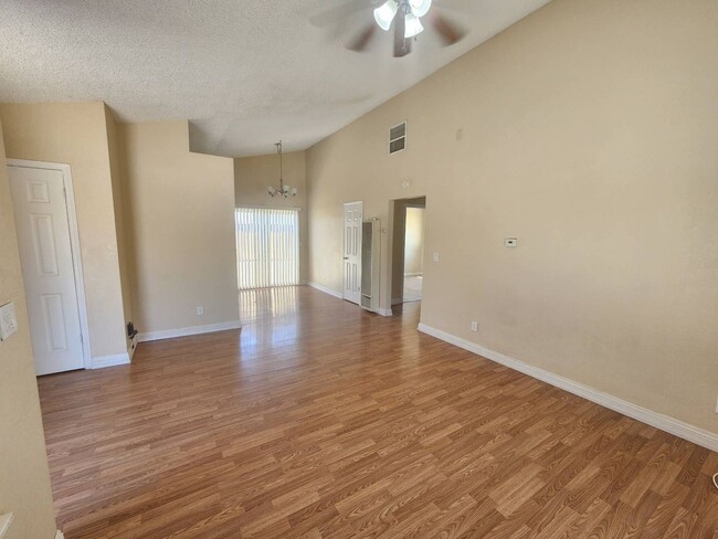 Building Photo - Two Bedroom Home with Two Car Garage