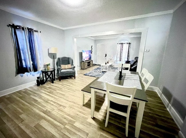 Building Photo - 3004 E Michigan St