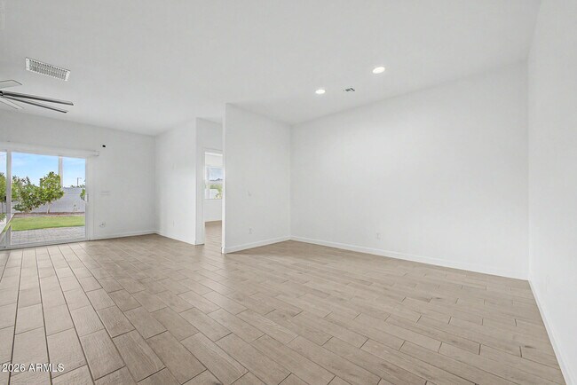 Building Photo - 2058 S 241st Ave