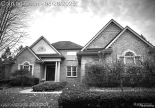 Building Photo - 47611 Manorwood Dr