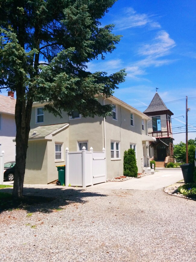 32 Waterloo Ave, Berwyn, PA 19312 House Rental in Berwyn, PA