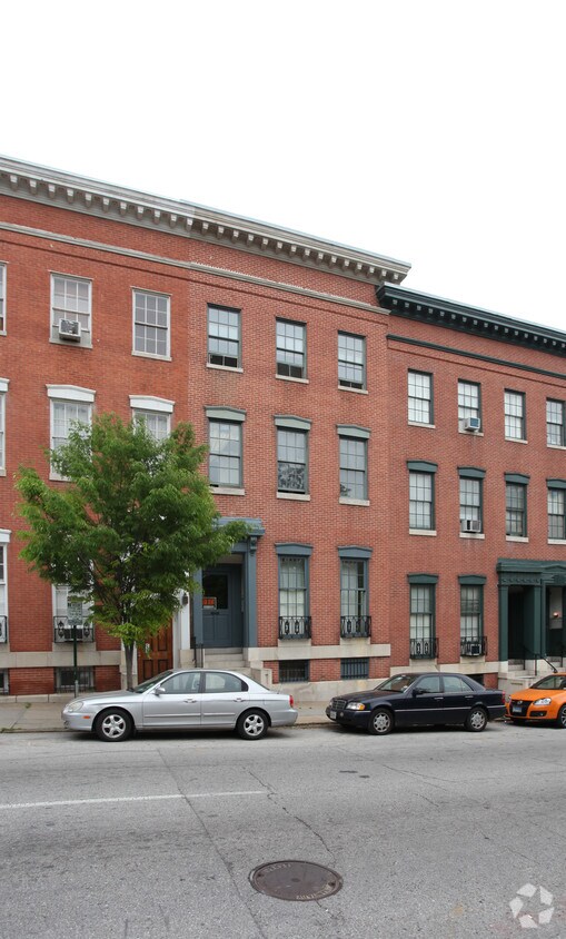 Foto del edificio - 12 E Madison St