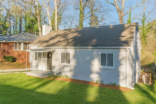 Foto del edificio - 1376 Westmont Rd SW