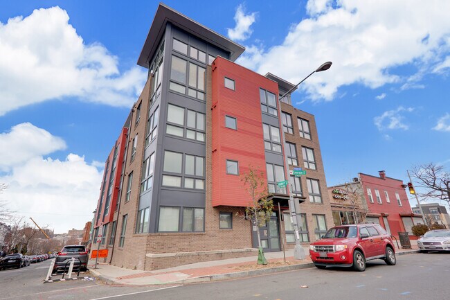 Building Photo - 2920 Georgia Ave NW