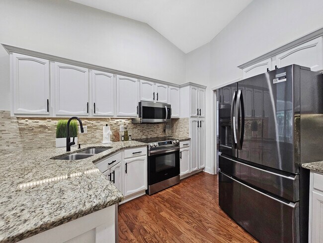 Foto del edificio - 11402 Suncreek Pl