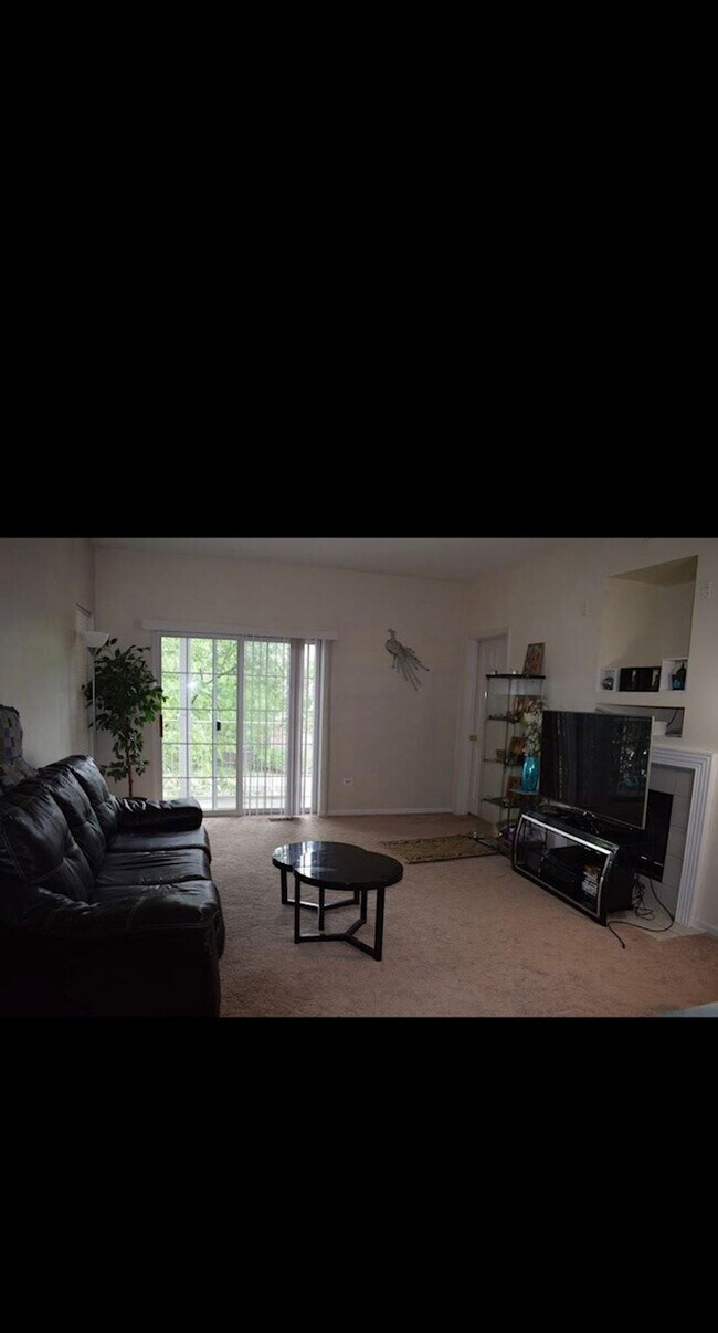 Building Photo - 3333 Stratford Ct