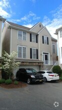 Building Photo - 95 Arrowgate Dr