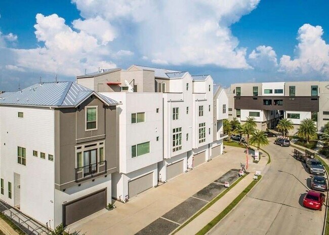 Foto del edificio - 5866 E Post Oak Ln