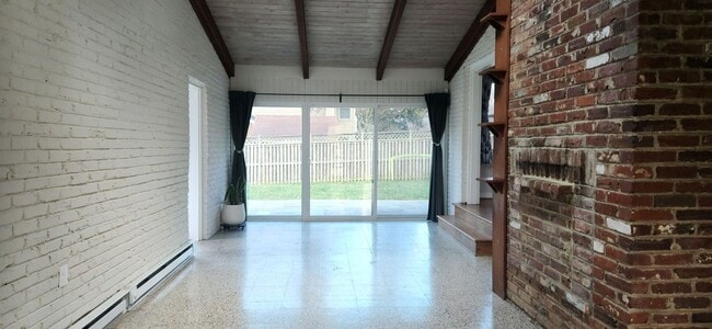 Foto del edificio - Beautiful Ft Hunt Area Home