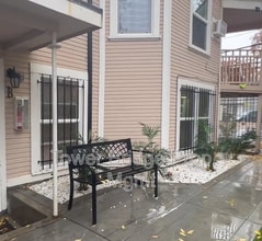 Building Photo - 716 14th St