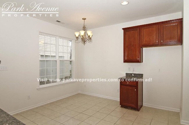 Foto del edificio - 18023 Train Station Dr