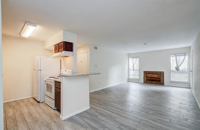 Building Photo - 10202 Forum Park Dr