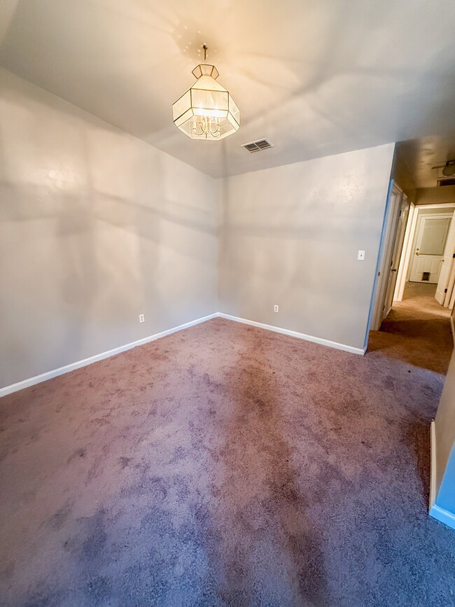 Building Photo - 416 Richview Park Cir W