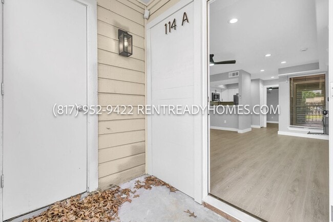 Building Photo - 9801 Walnut St