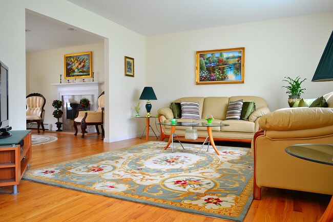 Building Photo - 338 38th St