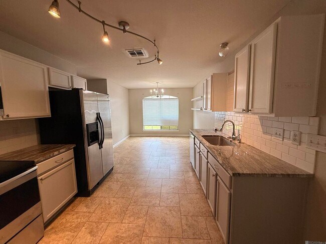 Foto del edificio - 12862 Bonnie Bleu Dr