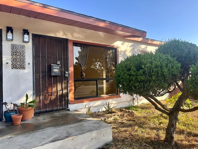 Building Photo - 4327 Clairemont Mesa Blvd