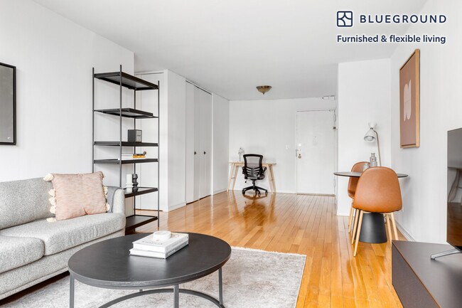 Foto del edificio - 240 E 27th St