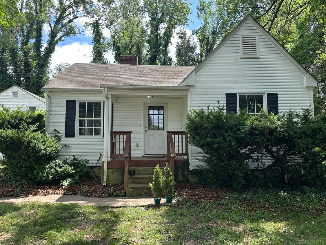 Primary Photo - 316 Graves Ave