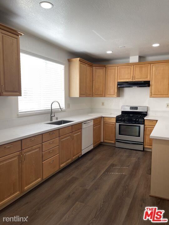 Foto del edificio - 3 br, 2 bath House - 942 4th Ave