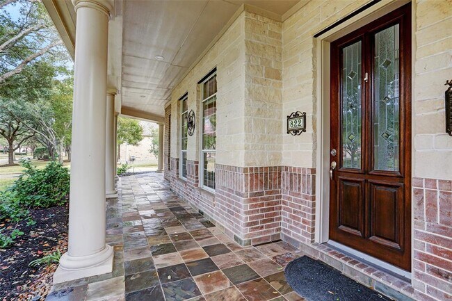 Building Photo - 822 Lake Grayson Dr